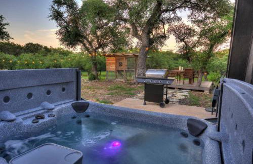 NEW Treehouse at Link Lane 2 Acres w Hot Tub - Foto 39