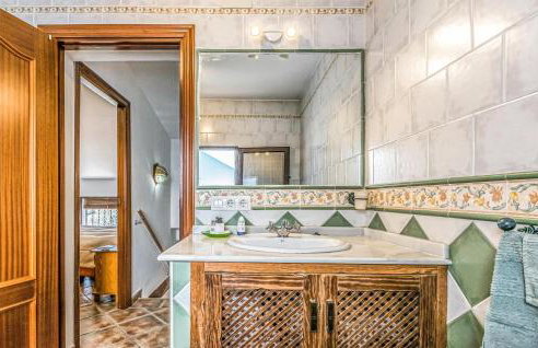 Stunning Home In Hornachuelos - Foto 17