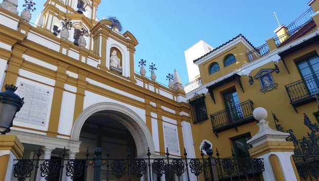 Visita guidata della Macarena e del suo museo - Foto 2, La facciata della Basilica della Macarena