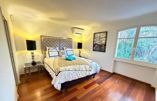 Prestigious villa in Cannes with stunning sea views - Photo 23