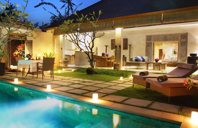 Villa Bali Asri Batubelig - Foto 1