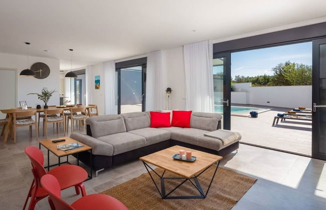 Holly - With Pool - H - Foto 19