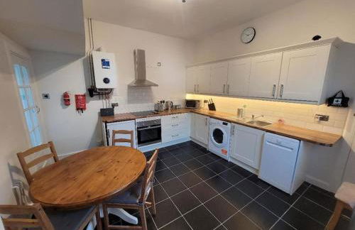 Character cottage in centre of Moffat - Foto 8