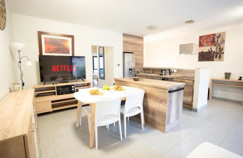 Air-conditioned 2 bedroom apartment with Terrace Parking Carcassonne - Foto 6