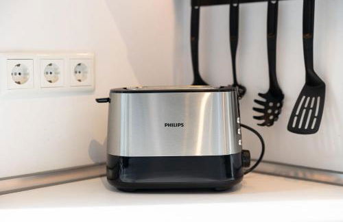 Rob's Suite - Zentrale Design-Suite am Opernplatz, 2 Zimmer, 2 Bäder und Top-Ausstattung - Foto 4