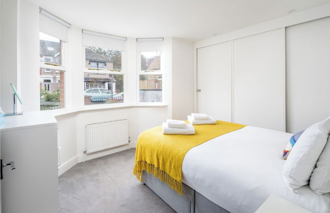 JOIVY 2-bed flat in West London - Foto 1