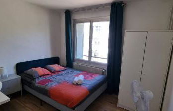Appartement calme 3 chambres avec lit double Wifi - Parking facile - Foto 12