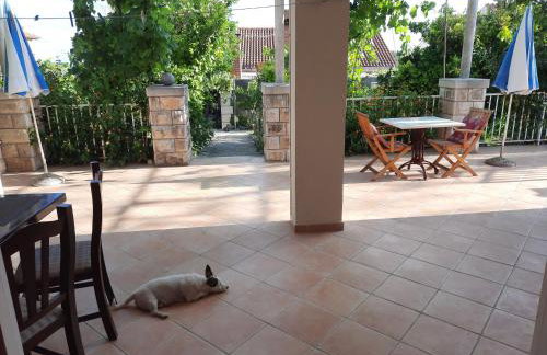 Apartments Zlosilo - Photo 32