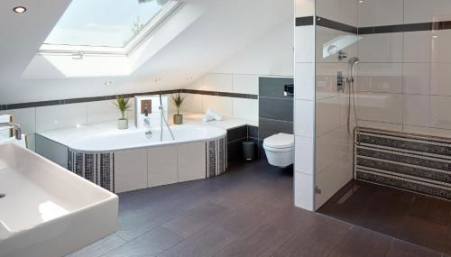 ⸨⸩ Sunset Penthouse: Messe - Siemens - DB - MAN ⸨⸩ - Foto 3, Shower