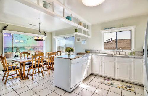 Stunning Monterey Home with Views Right on the Bay! - Foto 10