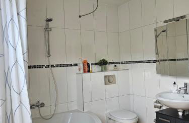 NEU Ganze Wohnung Boxspringbett & Gartenzugang - Foto 9