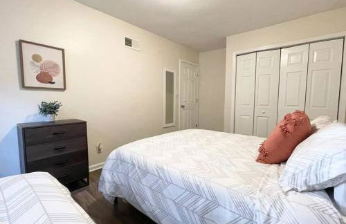 *Pristine Pad * King Bed *Duke * Long Term Stays* - Foto 8