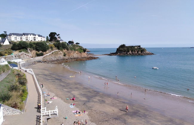 Unusual Duplex With Garden - Foto 22