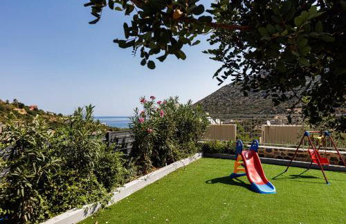 Family Villa Basilicata Gloria with Private Heated Pool, BBQ & Kid's Play Area - Foto 17