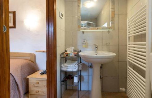 Beautiful Home In Buje With Wifi - Foto 25