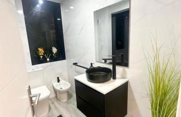 La Luna Apartment by the Sea - Photo 47