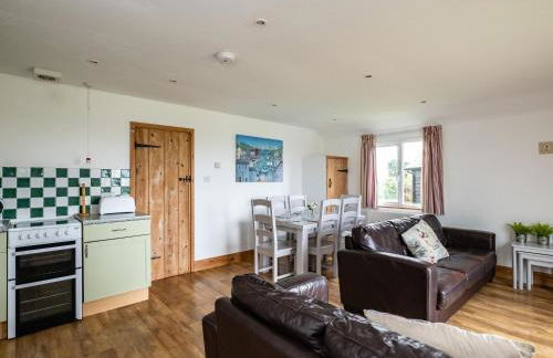 Gull Lodge - Photo 3