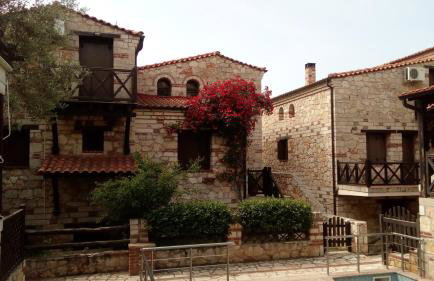 Artemis Stone House - Photo 3