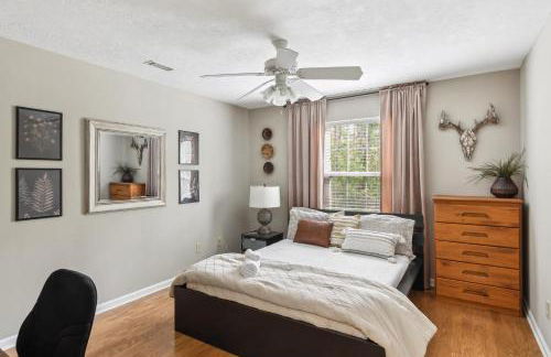 Exquisite 5-BR Estate on 7 Acres with Private Pond - Foto 22