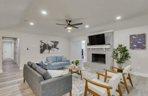 Gorgeous Sunny Home for Big Groups w Private Pool - Foto 8