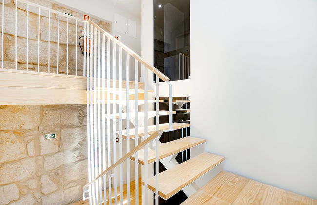 Porto Downtown Studio with Balcony - Foto 23