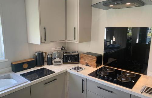 Bay Tree Lodge: Lakeside lodge w/hot tub & cinema surround sound - Foto 11