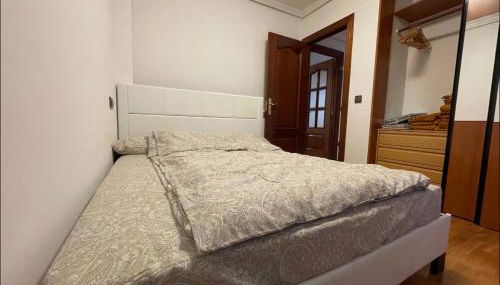 Bonito piso con aparcamiento a pie de la calle . - Foto 3