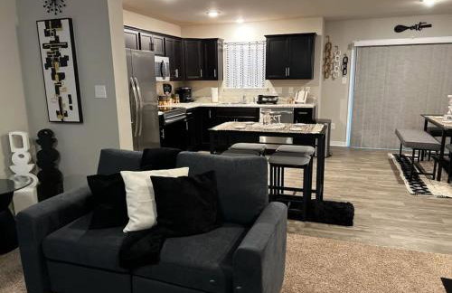 Roomy Getaway Elevate Your Stay, 6 Mins to RIC - Foto 36