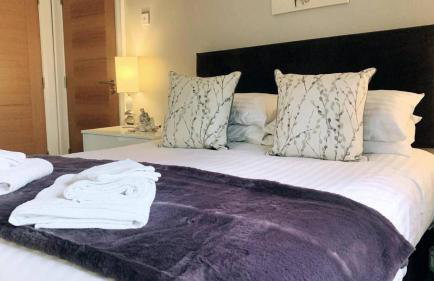 Loughview House overlooking Carlingford lough - Photo 15