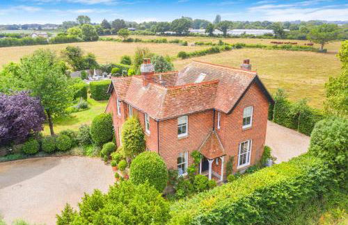 House & Annexe Sleeps 18 Heated Pool - Photo 45