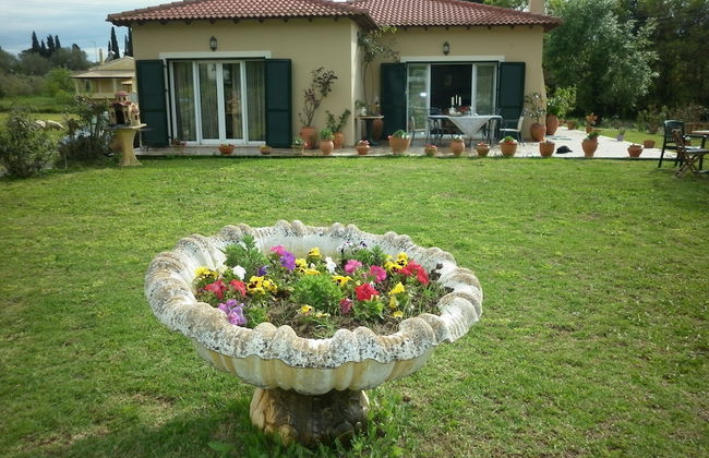 Helen's family home - Photo 41