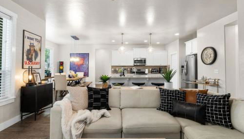 Hot Tub - Sauna - Fire Pit - Ping Pong - Darts - Foto 4