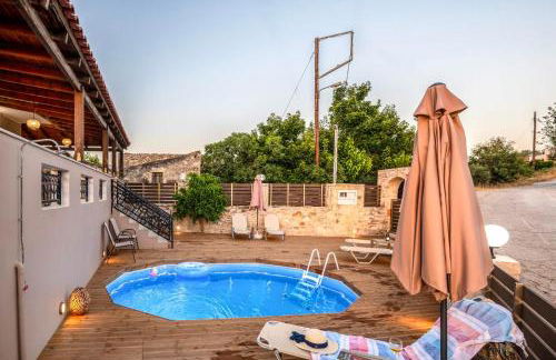 Amalia Villa with Private Pool - Photo 4