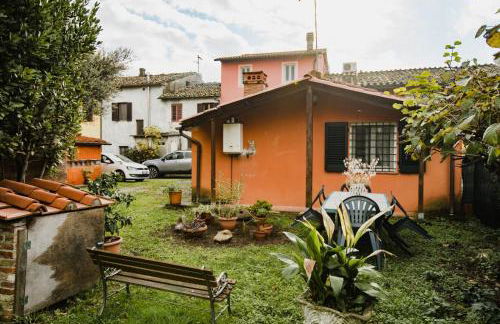 Rustic House near Lucca With Private Parking and Garden! - Foto 20