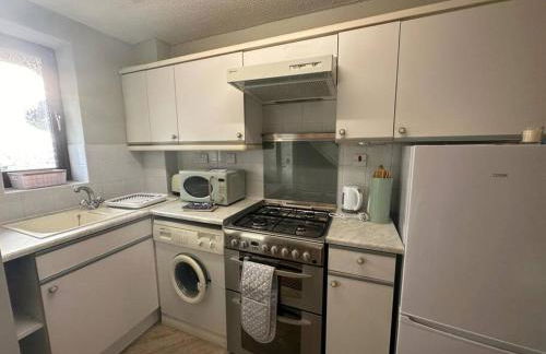 Caroline's One Bedroom House in Northampton - Photo 9