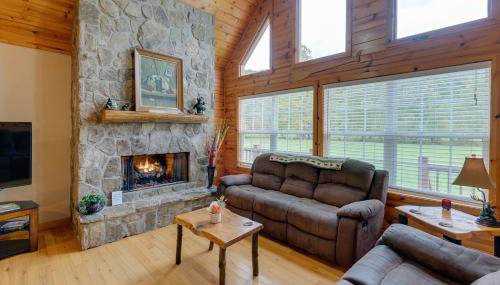 Hiawassee Riverfront Cabin 7 Mi to Lake Chatuge! - Foto 1