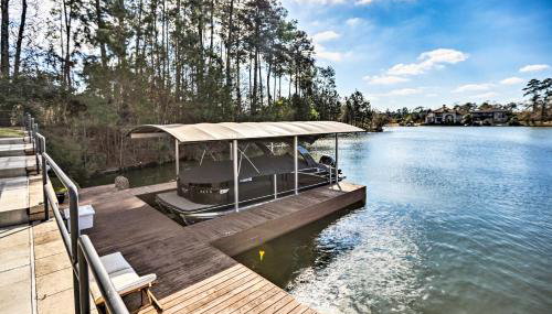 Elegant Lake Conroe Townhome with Boat Slip! - Foto 2