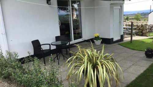 Binnian Gateway - Photo 3