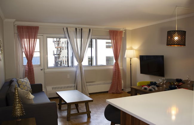 Golden Castle In Montreal - Foto 32