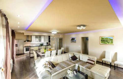 Villa Pave - Six-bedroom Villa With Terrace and Swimming Pool - Foto 35