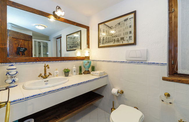 Villa Formaga- Relax and View Lake - Photo 7