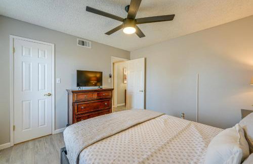 Cozy Fresno Condo w/ Balcony & Pool Access - Photo 15