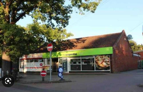 Spacious 3 bed garden & parking - Foto 20