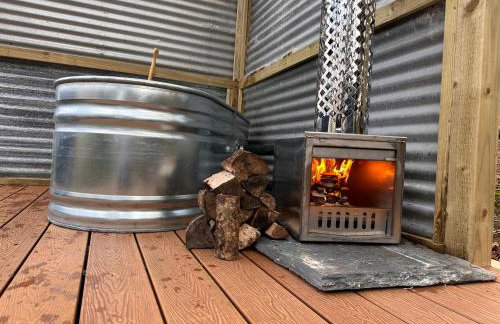 Cornwall Woodland Shepherd's Hut with Hot Tub - Deirdres Hut - Foto 4