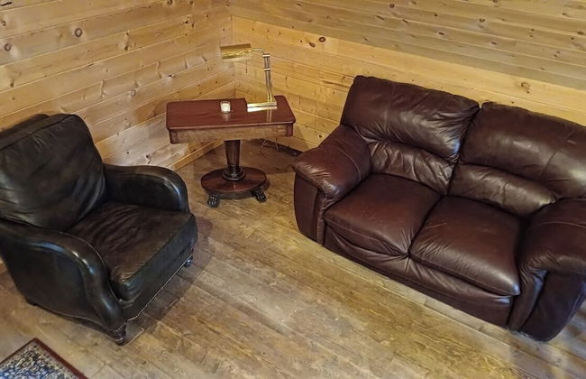Rustic Beaverfoot Lodge Dream Cabin - Photo 3