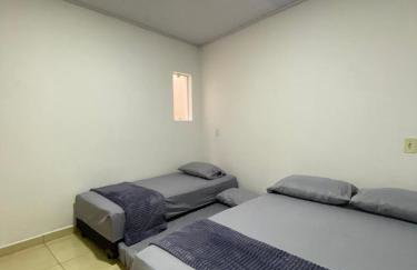 Casa Ampla com Piscina, Churrasqueira, Bilhar, Pebolim, Ping-Pong - Foto 17