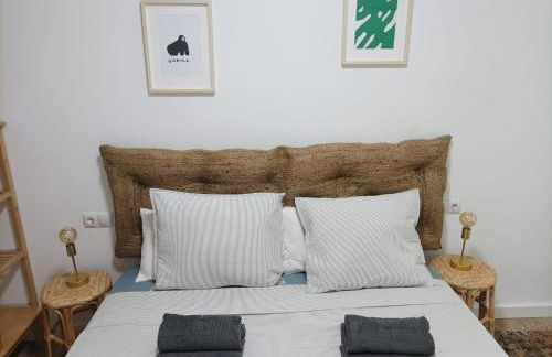 COOL! 5' to metro. 15' to Center/beach by metro. - Photo 20