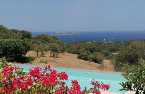 La Sima villa con piscina vista mare San Pantaleo Sardegna - Foto 3