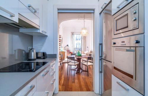 GuestReady - Central Barcelona Getaway - Photo 22