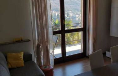 Bluelake Apartment 2 Omegna - Foto 8